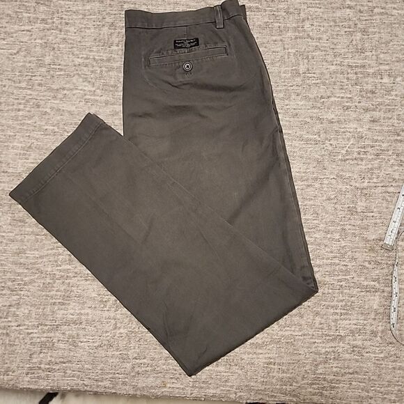 Banana Republic- Aiden Chino 35/34 - Picture 1 of 5